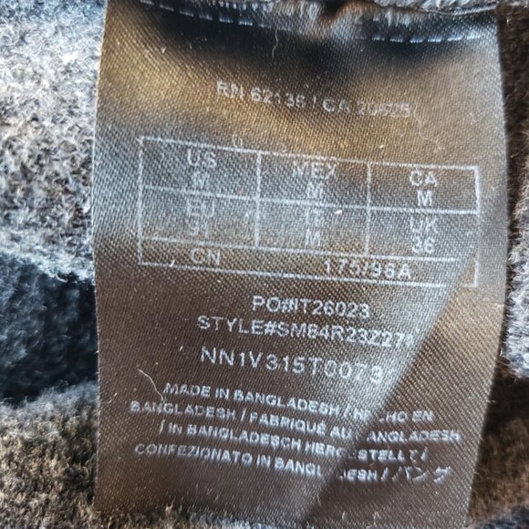 Guess V Neck Mens (although could be unisex) sweater size M-great condition! - Picture 4 of 7